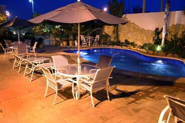 هتل Hampton Inn By Hilton Tampico Aeropuerto