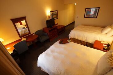 هتل Hampton Inn By Hilton Tampico Aeropuerto