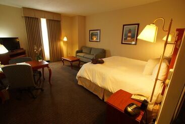 هتل Hampton Inn By Hilton Tampico Aeropuerto