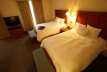 هتل Hampton Inn By Hilton Tampico Aeropuerto