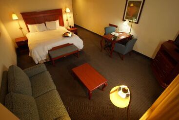 هتل Hampton Inn By Hilton Tampico Aeropuerto