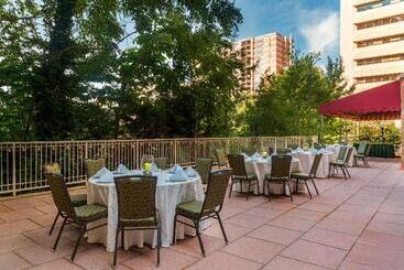 هتل Hilton Garden Inn Arlington/courthouse Plaza