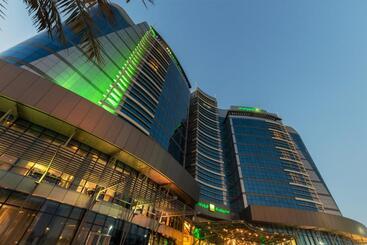 هتل Holiday Inn Abu Dhabi, An Ihg