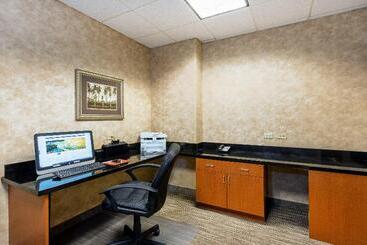 هتل Holiday Inn Express & Suites Bradenton East Lakewood Ranch, An Ihg