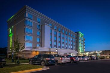 هتل Holiday Inn Kansas City Airport, An Ihg