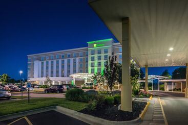 هتل Holiday Inn Kansas City Airport, An Ihg