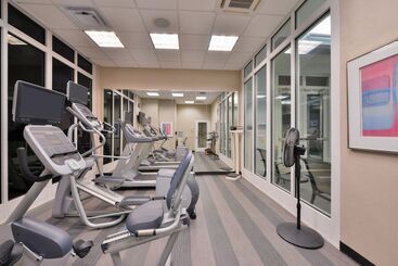 هتل Holiday Inn Kansas City Airport, An Ihg