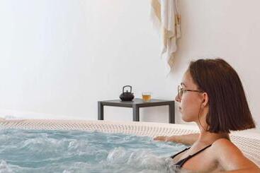 هتل Ibis Styles Aix Les Bains Domaine De Marlioz
