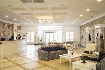호텔 Il Campanario Villaggio Resort