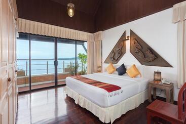 هتل Kamala Beach Estate Resort   Sha Extra Plus