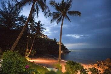 هتل Kamala Beach Estate Resort   Sha Extra Plus