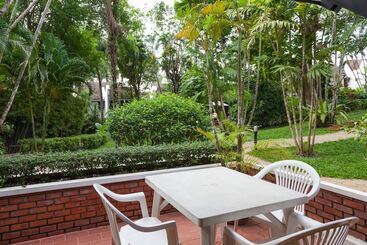 هتل Kamala Beach Estate Resort   Sha Extra Plus