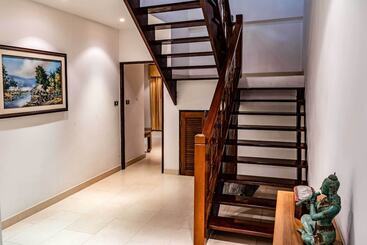 هتل Kamala Beach Estate Resort   Sha Extra Plus