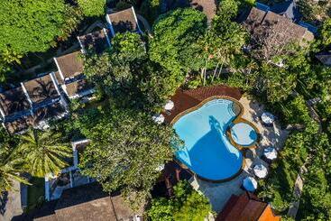 هتل Kamala Beach Estate Resort   Sha Extra Plus