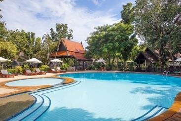 هتل Kamala Beach Estate Resort   Sha Extra Plus