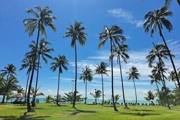 Kantary Beach Hotel Villas & Suites