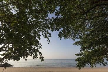 Kantary Beach Hotel Villas & Suites