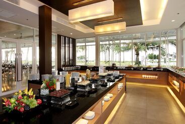 Kantary Beach Hotel Villas & Suites