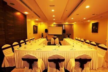 Md Hotel By Gewan