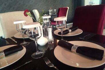 Md Hotel By Gewan