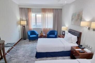 Md Hotel By Gewan