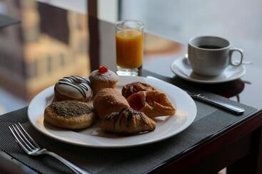 Md Hotel By Gewan