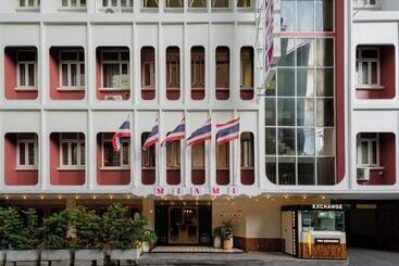 Hotel Miami  Bangkok  Sha Plus
