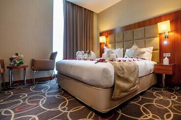 هتل Montreal Barsha