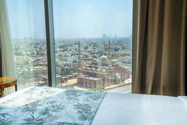 هتل Montreal Barsha