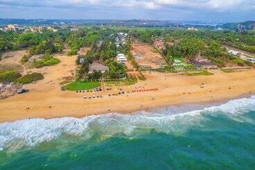 O Hotel Goa, Candolim Beach