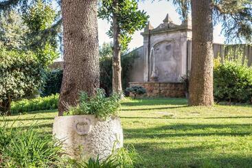 هتل Occidental Aurelia