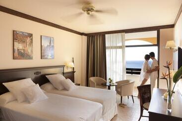 فندق Occidental Jandia Royal Level - Adults Only