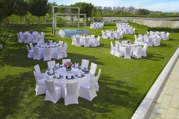 هتل Park Arjaan By Rotana, Abu Dhabi