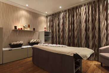 Ramada Hotel & Suites By Wyndham Ajman