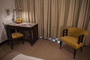 هتل Sunderban Resort & Spa