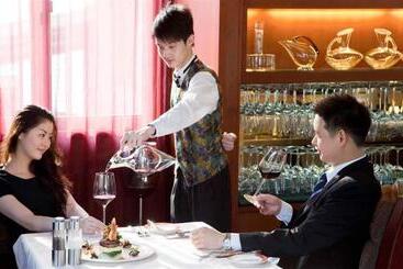 Dongguan Forum Hotel And Apartment