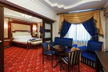 Moscow Holiday Hotel