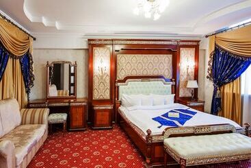 Moscow Holiday Hotel