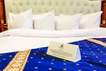 Moscow Holiday Hotel