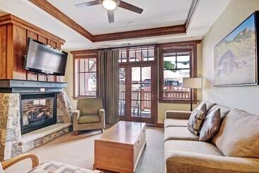 One Ski Hill, A Rockresort