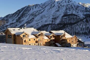 اقامتگاه Cgh Résidences & Spas Le Chalet Des Dolines