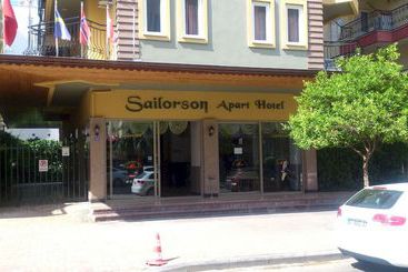 Sailorson Apart