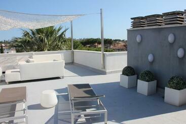 Apartamentos Caru
