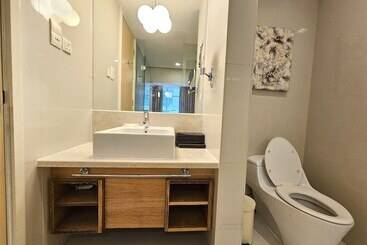 Cormar Suites Serviced Apartment