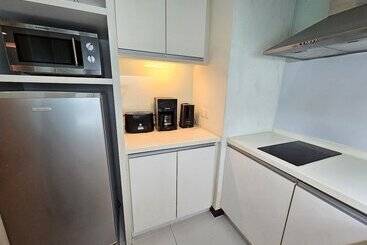 Cormar Suites Serviced Apartment