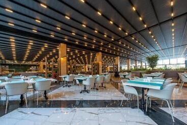 Eftalia Aqua Resort – All Inclusive