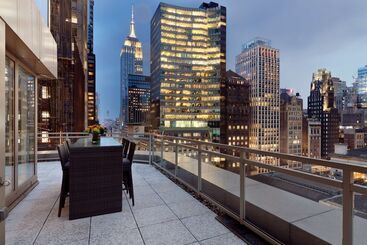هتل Andaz 5th Avenue, By Hyatt