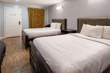 هتل Apple Valley Inn Pigeon Forge