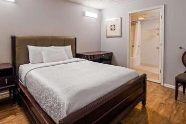 هتل Apple Valley Inn Pigeon Forge