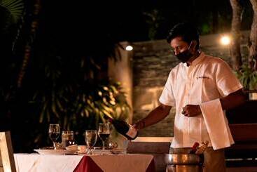 هتل Bali Island Villas And Spa Seminyak